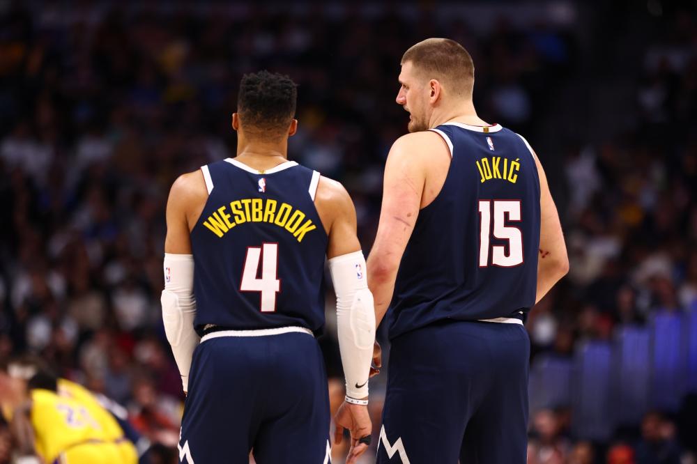 嘉年华中 嘉年华中