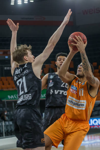 他在不同战 他在不同战