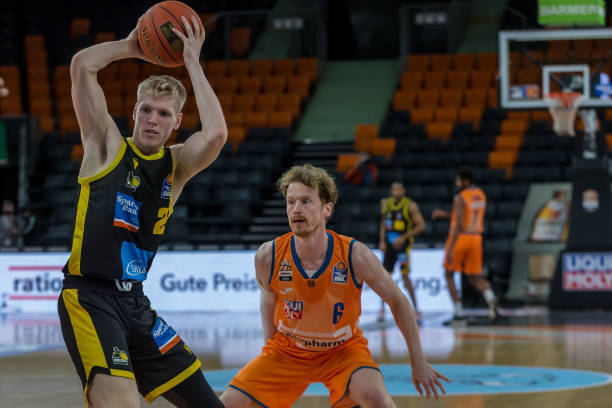 纯的话多 纯的话多