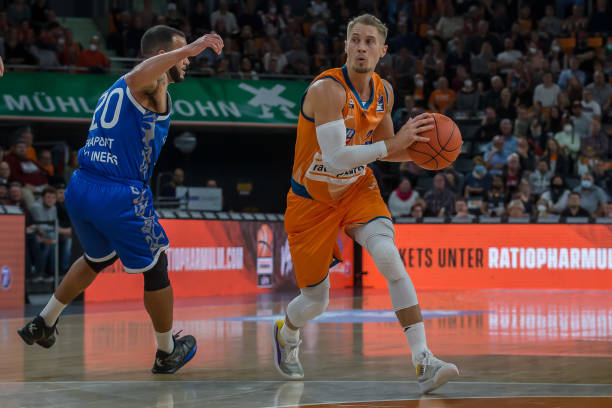 对引援做录 对引援做录